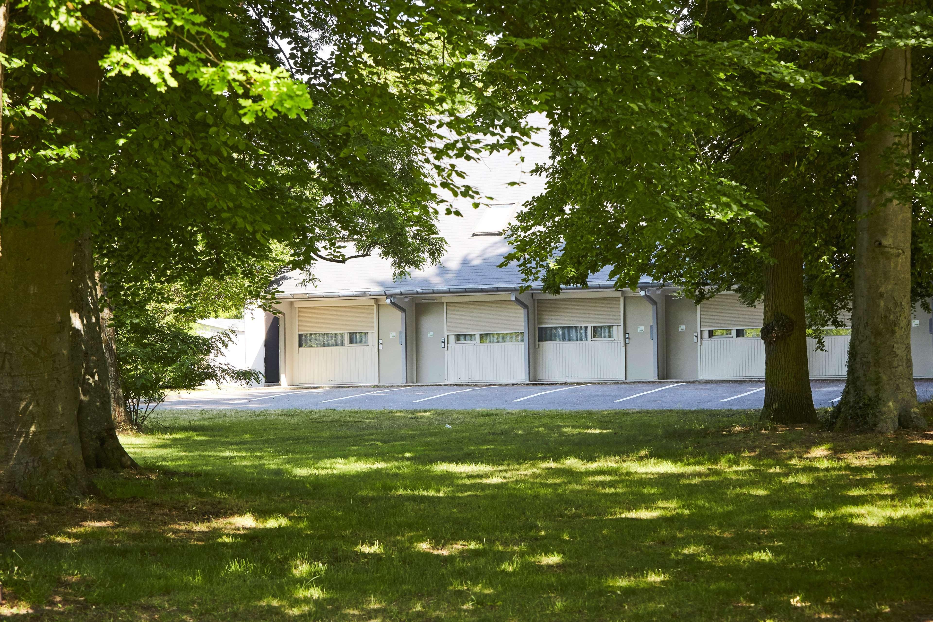 Campanile Hotel Compiegne Exterior photo