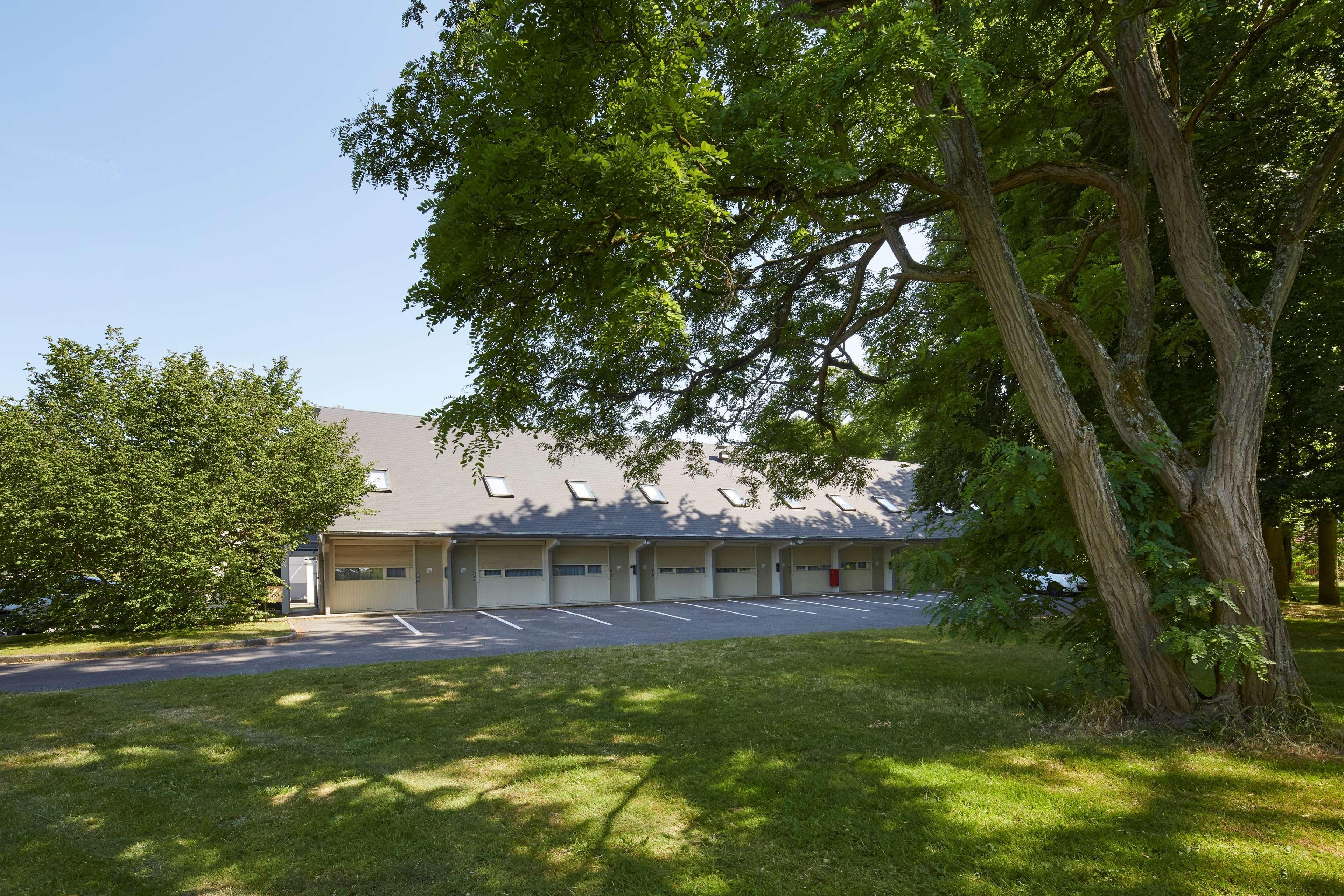 Campanile Hotel Compiegne Exterior photo