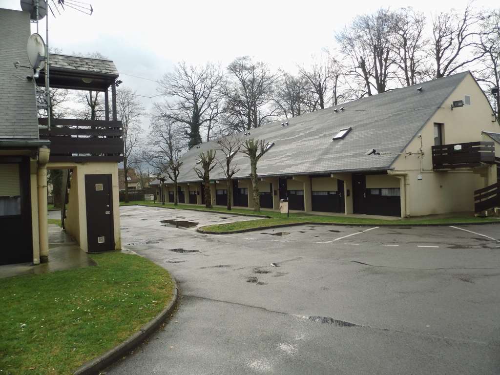 Campanile Hotel Compiegne Exterior photo